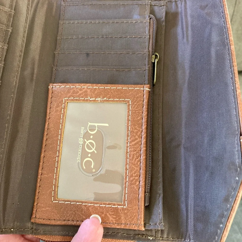 B.0.C wallet - Picture 4 of 5